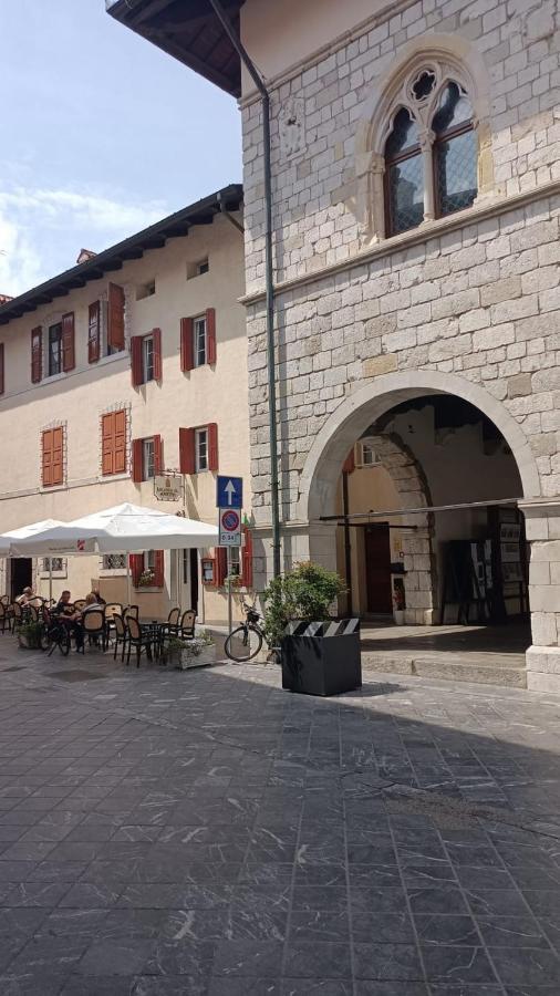 Affittacamere La Loggia Venzone Bagian luar foto