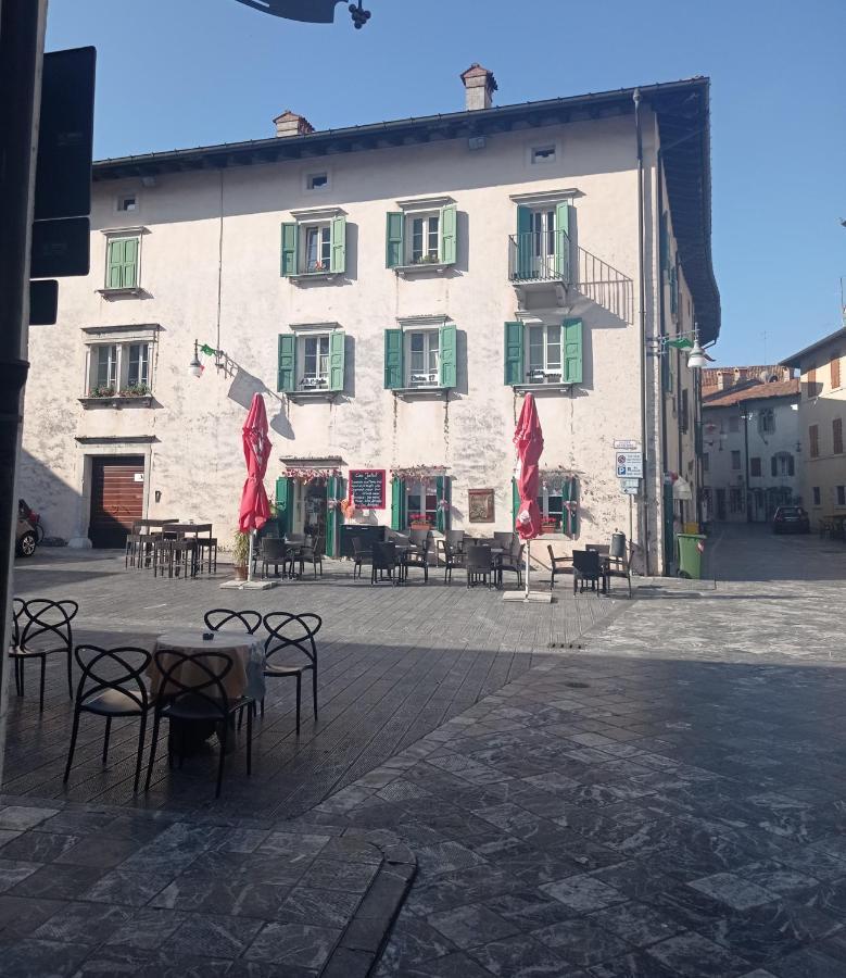 Affittacamere La Loggia Venzone Bagian luar foto