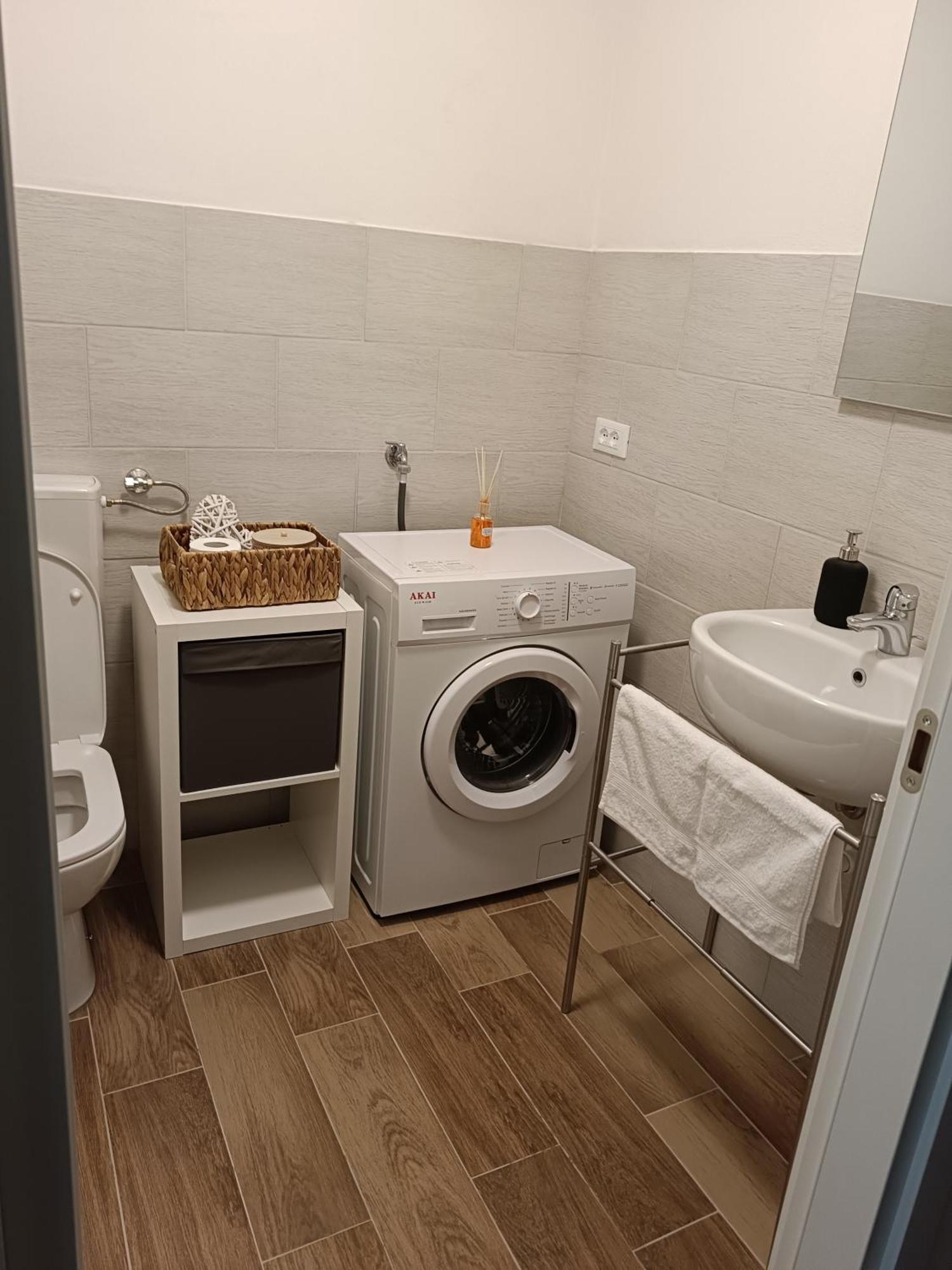 Affittacamere La Loggia Venzone Bagian luar foto